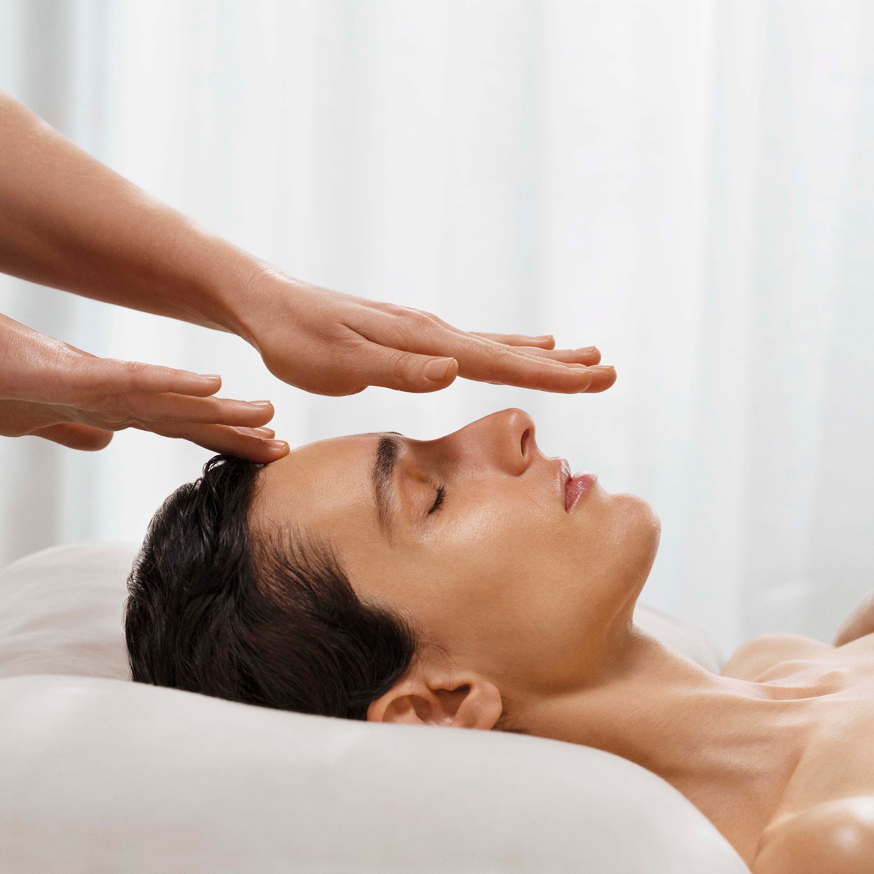 The CryoGenic Cooling Facial