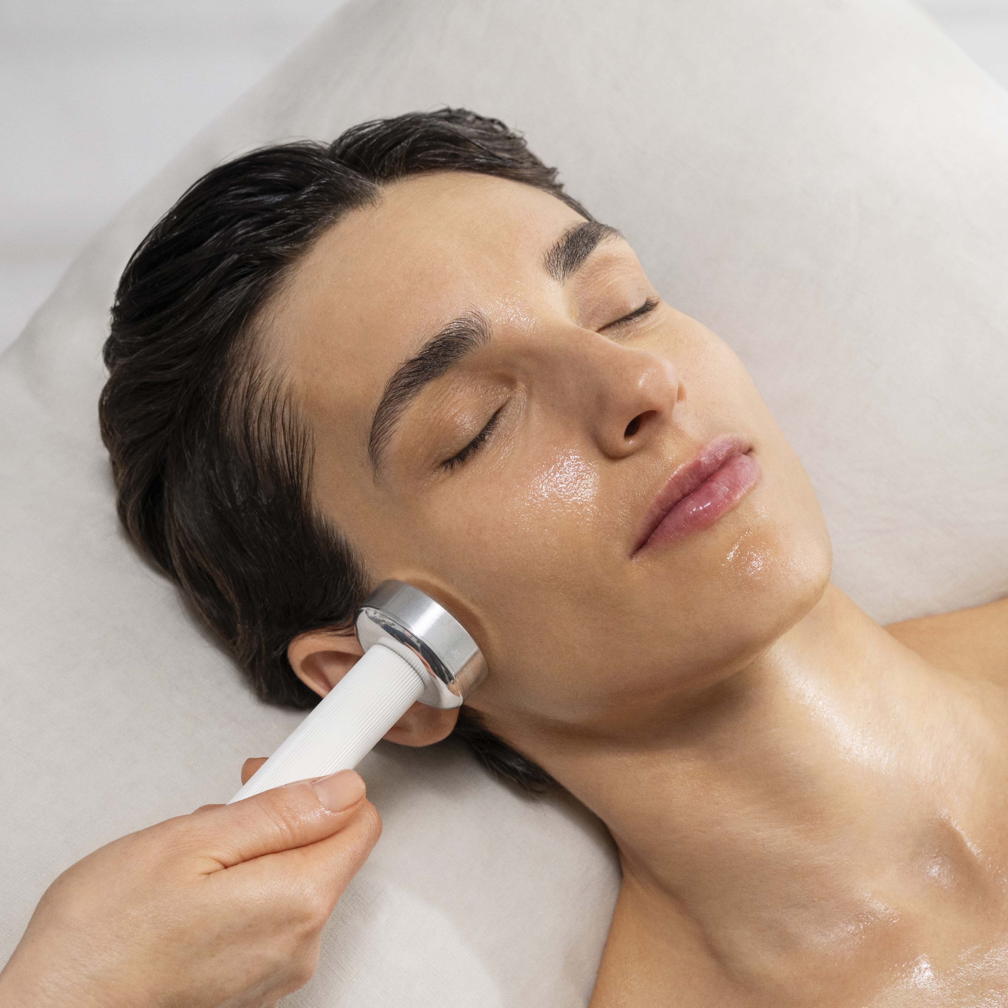 The Multi-Vitamin Brightening Facial